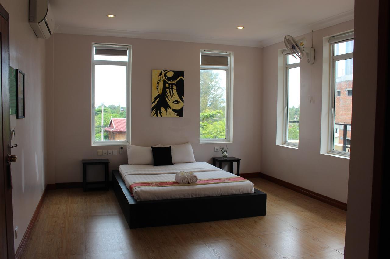 Mad Monkey Hostel Kampot (Adults Only) מראה חיצוני תמונה