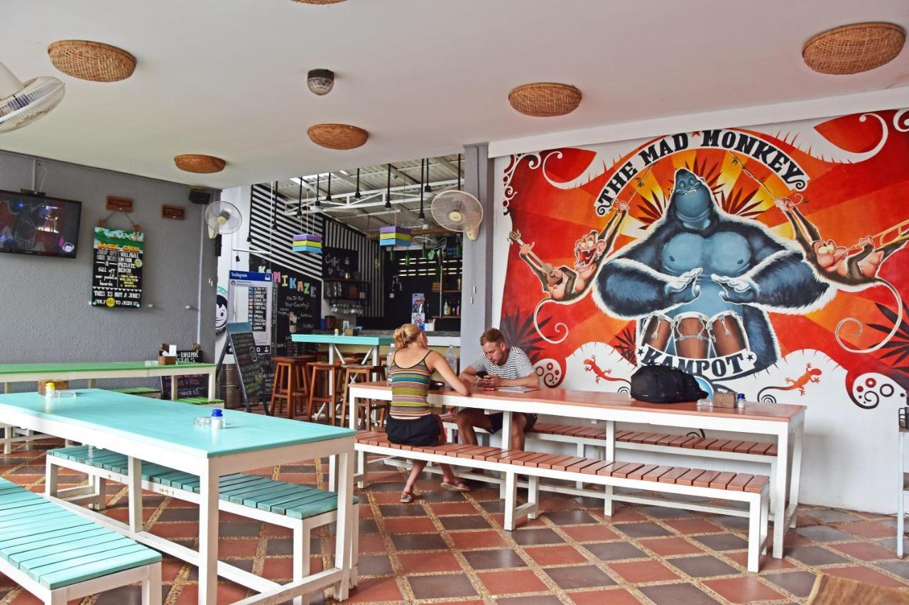 Mad Monkey Hostel Kampot (Adults Only) מראה חיצוני תמונה
