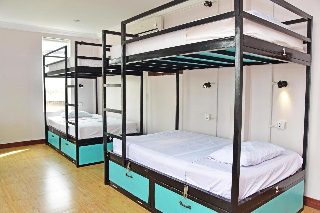Mad Monkey Hostel Kampot (Adults Only) מראה חיצוני תמונה