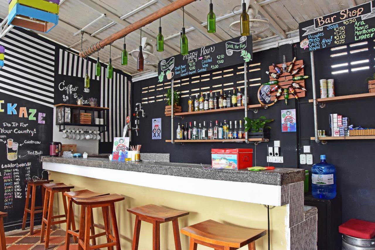 Mad Monkey Hostel Kampot (Adults Only) מראה חיצוני תמונה