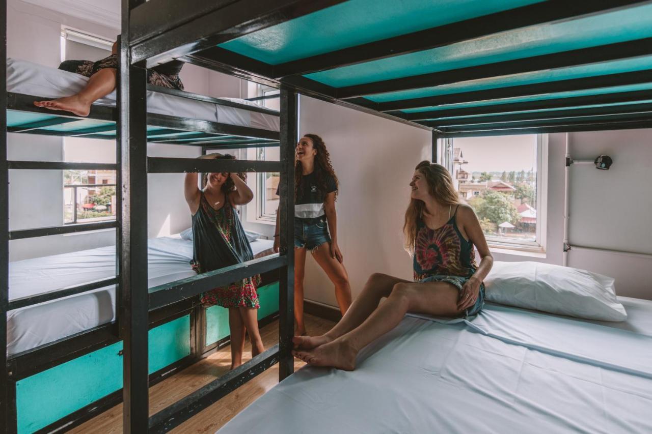 Mad Monkey Hostel Kampot (Adults Only) מראה חיצוני תמונה